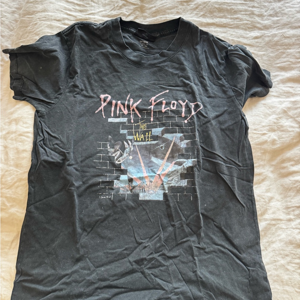 Cotton On Black Pink Floyd 'The Wall' Graphic Tee